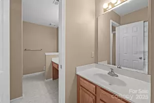 3649 Huyton Ct, Charlotte, NC 28215 - Photo 14