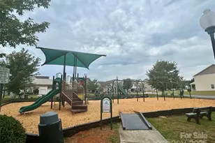 868 Georgia Oak Ln, Landis, NC 28088 - Photo 2