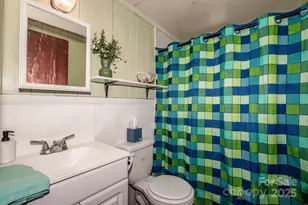 809 N Mulberry St, Statesville, NC 28677 - Photo 8