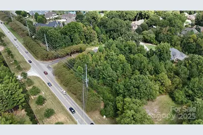 8335 Victoria Lake Drive, Waxhaw, NC 28173 - Photo 8