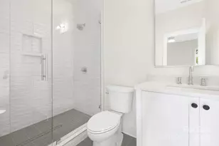 514 W Cama St, Charlotte, NC 28217 - Photo 30