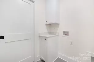 514 W Cama St, Charlotte, NC 28217 - Photo 22