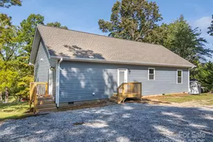 213 Calhoun St, Hendersonville, NC 28739 - Photo 28