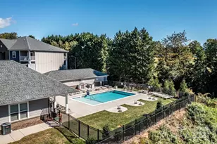 2778 2nd St NE, Hickory, NC 28601 - Photo 2