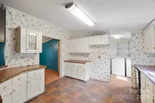 6776 Cobbs Pl, Connelly Springs, NC 28612 - Photo 18