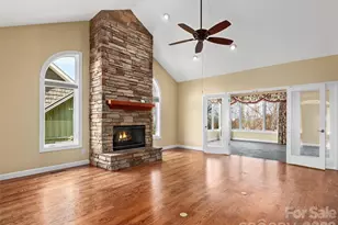 54 Deep Valley Ln, Hendersonville, NC 28791 - Photo 4