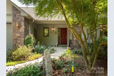 30 Hillcreek Drive, Asheville, NC 28804 - Photo 2