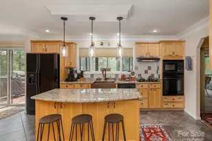 30 Hillcreek Dr, Asheville, NC 28804 - Photo 10