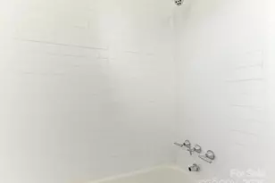 431 Wakefield Dr, Charlotte, NC 28209 - Photo 14