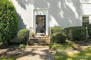 431 Wakefield Dr, Charlotte, NC 28209 - Photo 2