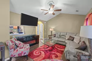 6623 Nevin Glen Dr, Charlotte, NC 28269 - Photo 14