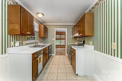 2300 Oakstone Circle, Gastonia, NC 28052 - Photo 8