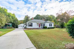 745 Carolyn Dr SE, Concord, NC 28025 - Photo 2