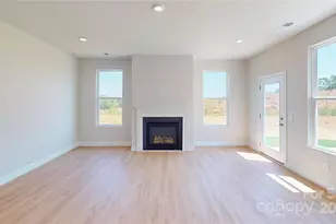 612 Banter Ln, Cramerton, NC 28032 - Photo 2