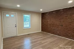 19612 Oak St, Cornelius, NC 28031 - Photo 8