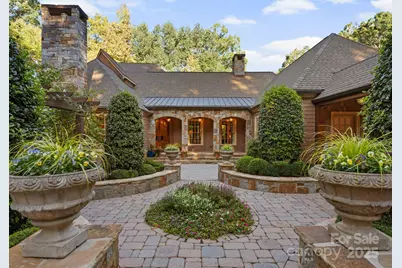 2357 Rock Creek Drive, Charlotte, NC 28226 - Photo 2