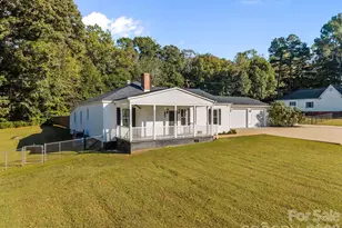 1614 Old Nation Rd, Fort Mill, SC 29715 - Photo 2