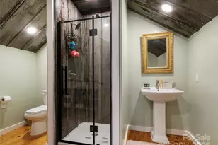 407 Terrell Dr, Bakersville, NC 28705 - Photo 28