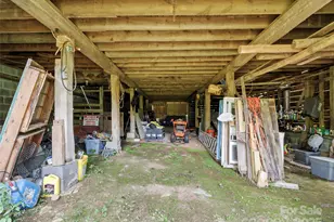 407 Terrell Dr, Bakersville, NC 28705 - Photo 36