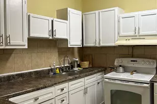 636 Sheryl Cir, Charlotte, NC 28217 - Photo 16