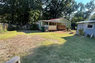 636 Sheryl Cir, Charlotte, NC 28217 - Photo 26