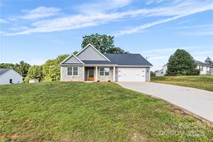 160 Tranquility Ln, Harmony, NC 28634 - Photo 4