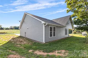 160 Tranquility Ln, Harmony, NC 28634 - Photo 22