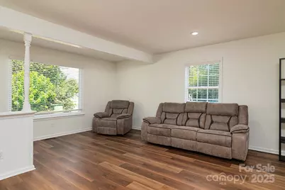 408 E Catawba Avenue, Mount Holly, NC 28120 - Photo 8