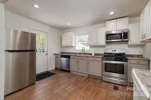 408 E Catawba Ave, Mount Holly, NC 28120 - Photo 10