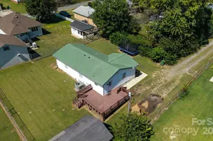 408 E Catawba Ave, Mount Holly, NC 28120 - Photo 2