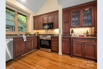 18 Wild Ivy Run, Hendersonville, NC 28739 - Photo 8