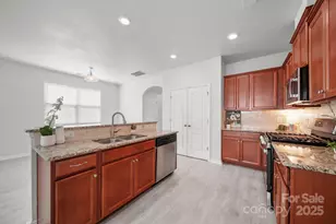 5033 Mockernut Ln, Fort Mill, SC 29707 - Photo 8