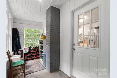 27 Barkn Cove, Canton, NC 28716 - Photo 4