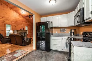 70 Double Back Ln, Mars Hill, NC 28754 - Photo 12