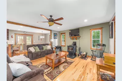 27 Little Roundtop Road, Clyde, NC 28721 - Photo 6