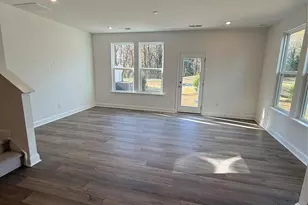 3136 Elaine Ave, Charlotte, NC 28269 - Photo 6