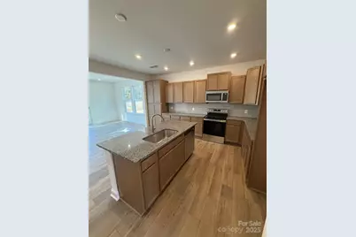 3136 Elaine Avenue, Charlotte, NC 28269 - Photo 4