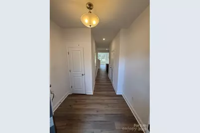 3136 Elaine Avenue, Charlotte, NC 28269 - Photo 2