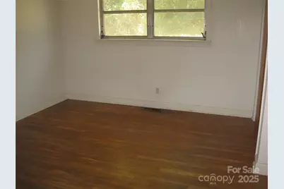 214 Palmer Street, Lenoir, NC 28645 - Photo 8