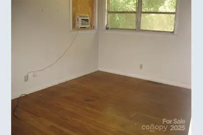 214 Palmer Street, Lenoir, NC 28645 - Photo 10