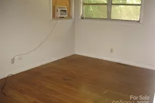 214 Palmer St, Lenoir, NC 28645 - Photo 10