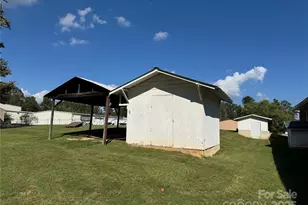 22 Madrid Ln, Hendersonville, NC 28792 - Photo 10