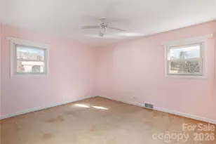 22 Madrid Ln, Hendersonville, NC 28792 - Photo 10