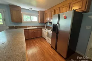 22 Madrid Ln, Hendersonville, NC 28792 - Photo 6