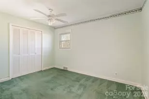 22 Madrid Ln, Hendersonville, NC 28792 - Photo 10