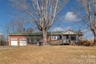 22 Madrid Ln, Hendersonville, NC 28792 - Photo 4