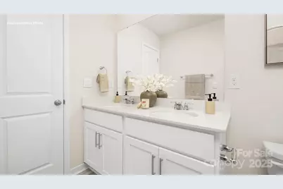 11321 Cardinal Creek Avenue, Charlotte, NC 28215 - Photo 32