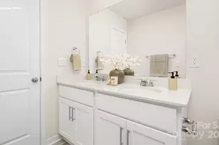 11321 Cardinal Crk Ave, Charlotte, NC 28215 - Photo 32