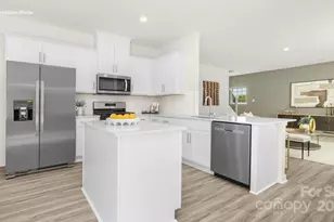 11321 Cardinal Crk Ave, Charlotte, NC 28215 - Photo 8