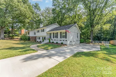 743 Pineborough Road, Charlotte, NC 28212 - Photo 2